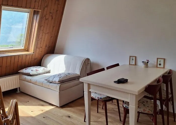 Cosy Nest Apartment Bovec
